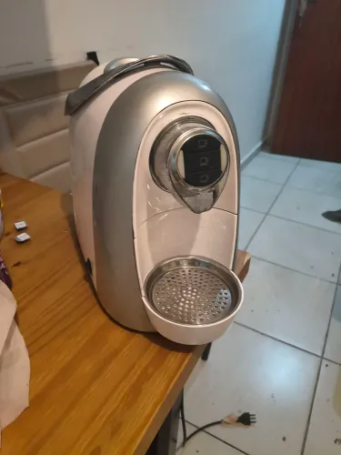 Cafeteira 3 corações branca
