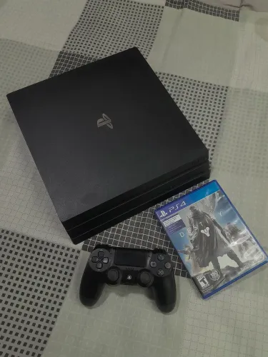 PS4 Pro 1TB | Bom Estado