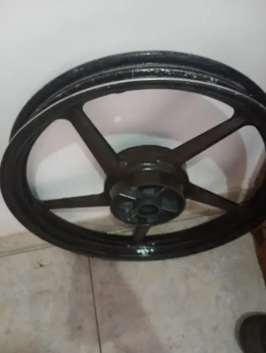 Vendo roda traseira da factor 150