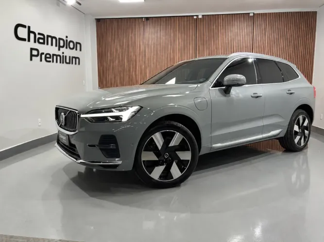 Volvo XC-60 T-8 Ultimate 2.0 AWD (híbrido) 2024