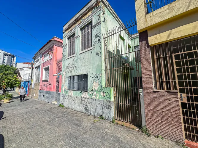 Terreno residencial para venda em Lapa, 200m²