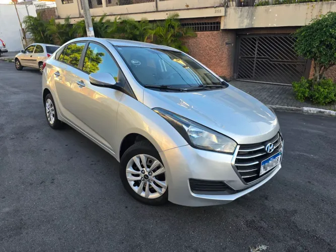 Hyundai HB20S C.plus/c.style 1.6 Flex 16V Mec.4p 2017