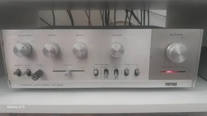 AMPLIFICADOR INTEGRADO POLYVOX AP 800