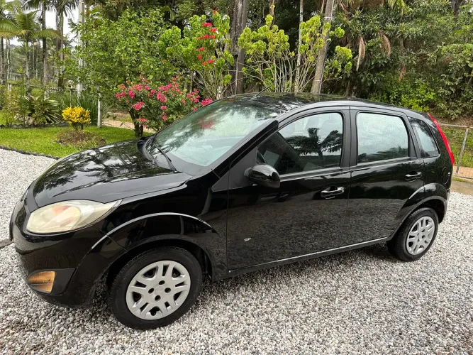 Ford Fiesta S 1.0 8V Flex 5P 2014
