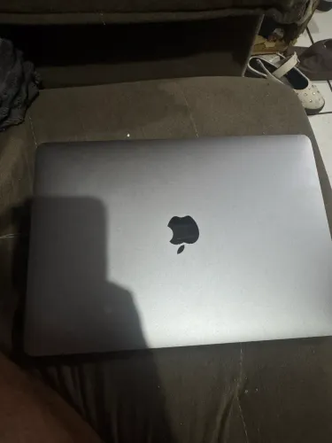 MacBook Pro M1 2020 8Gb ram 256GB