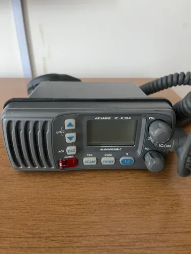 RÁDIO VHF - TRANSMISSOR MARÍTIMO
