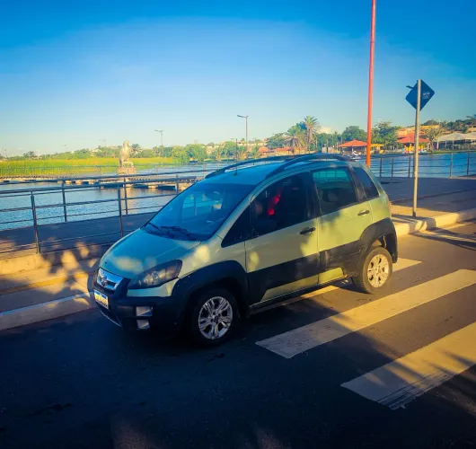 Fiat Idea Adv./ Adv.lock.dualogic 1.8 Flex 5P 2011