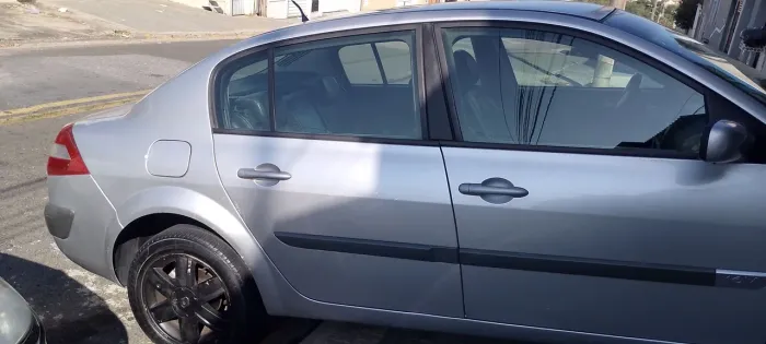 Renault Megane Sedan Dynamique Hi-flex 1.6 16V 2009