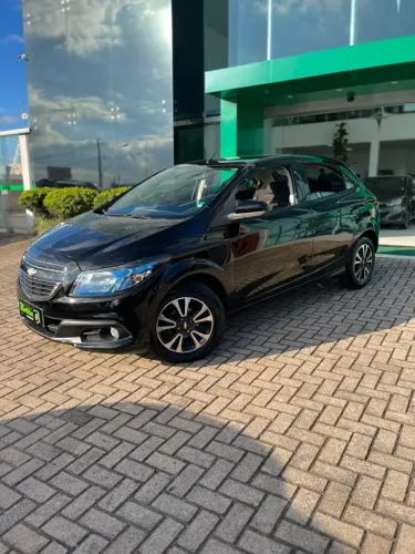 Chevrolet Onix Hatch LTZ 1.4 8V Flex Power Mec. 4P 2014