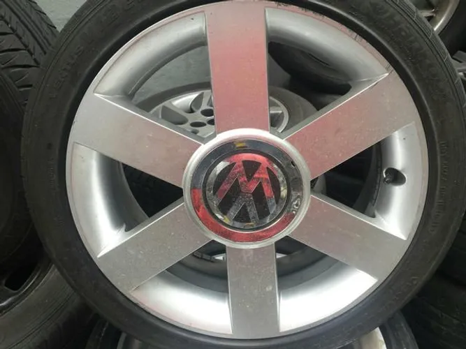 Roda aro 17 Audi RS Prata Volkswagen fox 5X100 com Pneu 225 45 17 usados