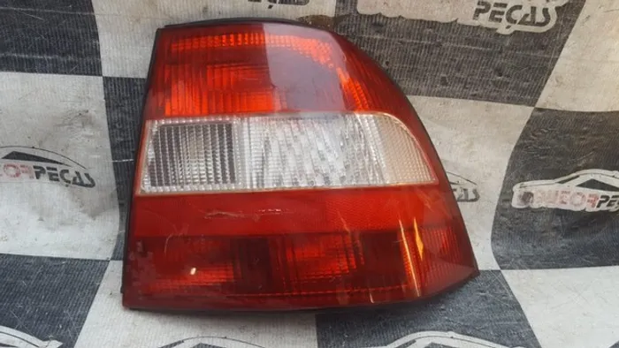 Lanterna Traseira Direita Gm Vectra
