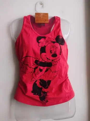 Blusas Disney. As duas por 30,00 Tam médio