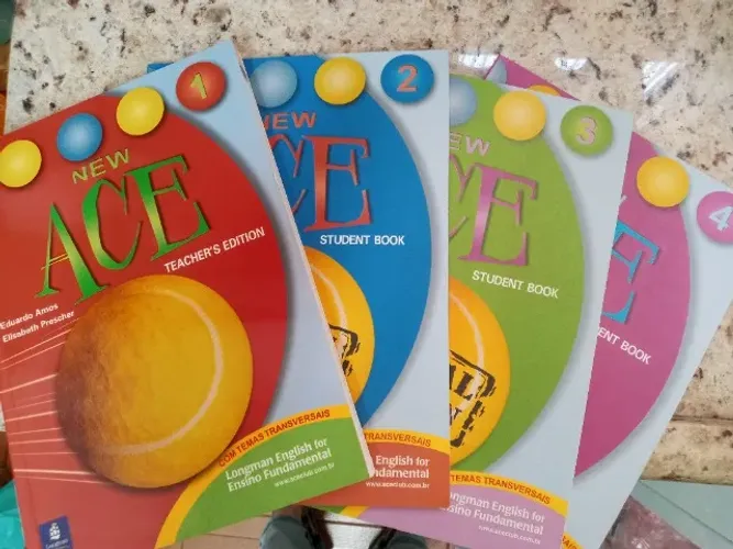 Livro New Ace - Student Book vol. 1,2,3 e 4 Special Edition - Editora Longman Penguin El