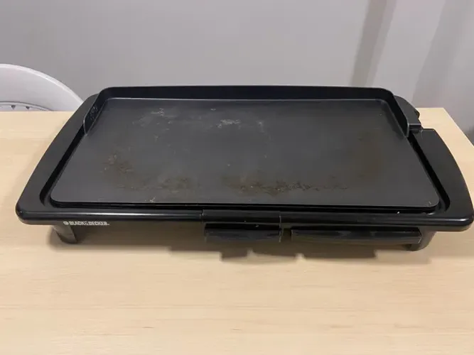 Grill Black & Decker GR100