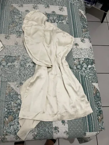 1 Vestido branco de festa ou casamento civil e terno