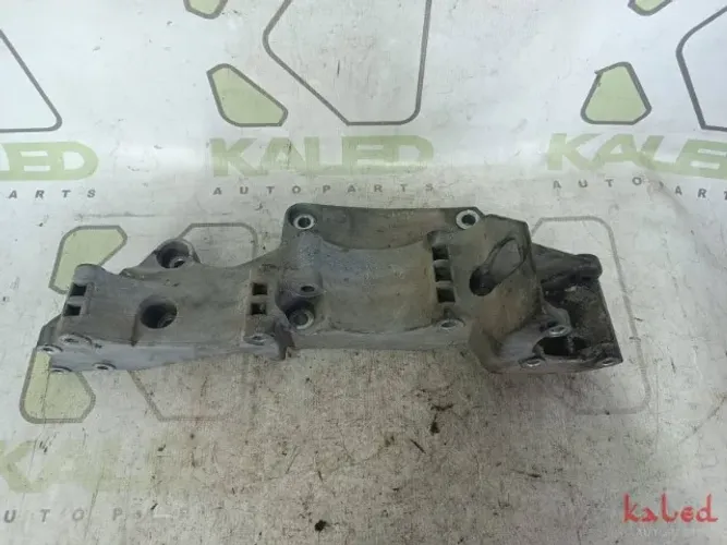 Suporte Compressor alternador e bomba de direção Golf GTI Audi A3 1.8 turbo 20v 150cv