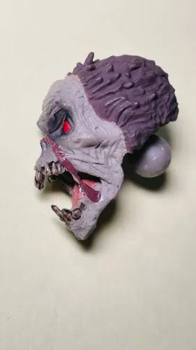 Cabeça de Zumbi / Monstro - altura 2 cm (ideal p/ custom de bonecos dead by daylight)