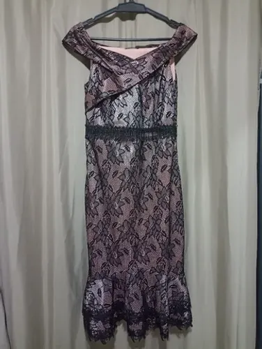 Vestido longuete creme de renda