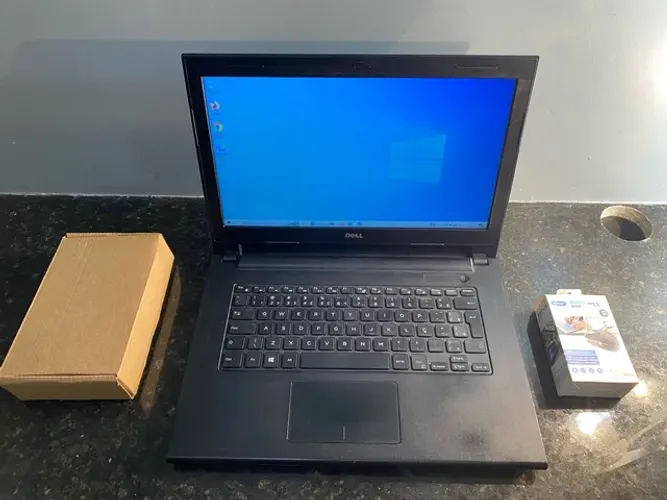 Notebook Dell muito novo / com garantia - aceito cartão