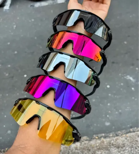 Radar e Juliet metal x Oakley