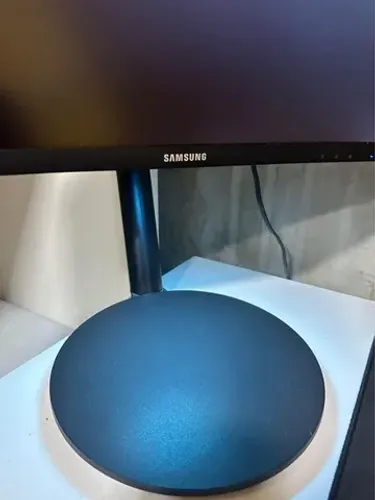 Monitor Gamer Curvo Samsung Qled Full hd 24Pol 144hz FreeSync 1ms 1920x1080