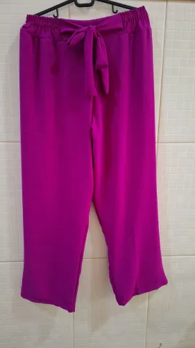 Calça pantalona rosa pink em crepe