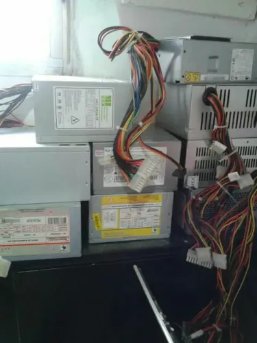 Fontes de alimentação para cpu.