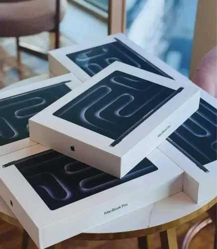 Imperdível- Macbook Pro 14inch 18GB - 512GB SSD - M3 Pro 