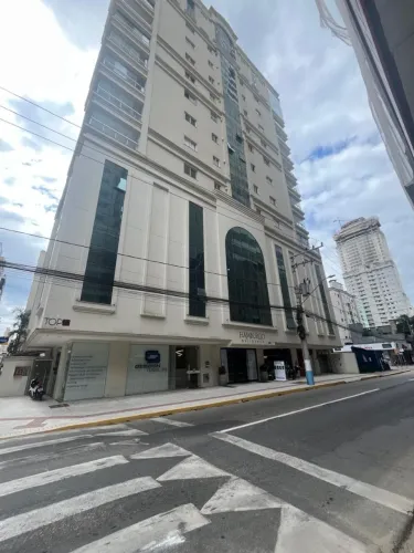 Apartamento Hamburgo Residence 3 suítes diferenciado Itapema SC parcelado em 60x
