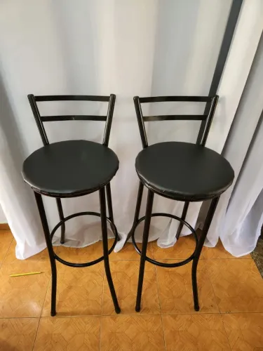 Banquetas Altas (80cm até o assento)