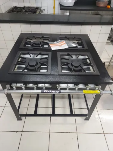 Fogão Industrial 4 Bocas 40x40 - Venâncio - Novo