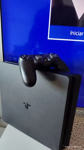 Playstation 4 - Slim e 6 Jogos!