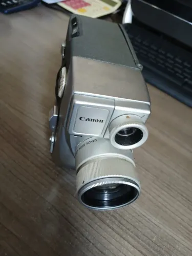 CAMERA CANON MOTOR ZOOM 8