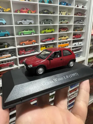 Miniatura Chevrolet Corsa Wind 1.0 1997 escala 1/43