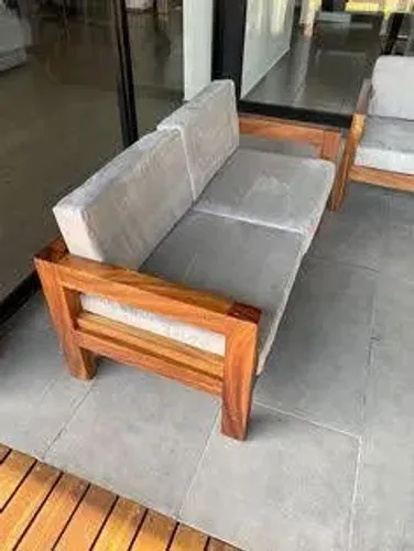 Sofá de Madeira Maciça 2 Lugares