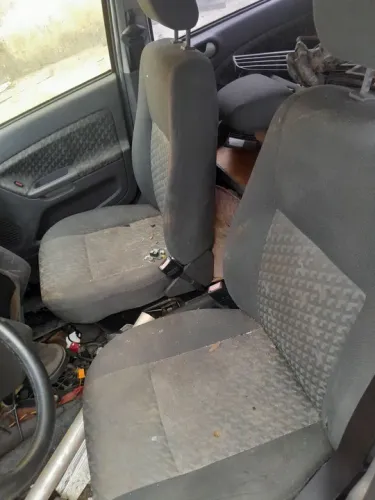 Banco de carro Ford Fiesta