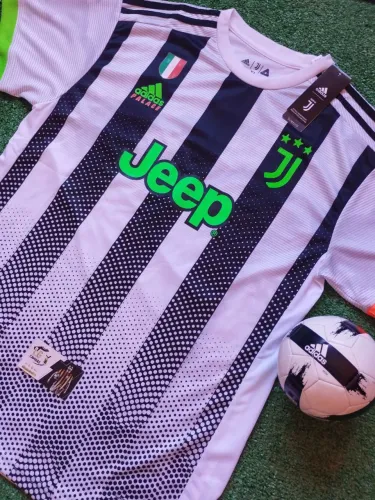 Camisa Juventus Itália Adidas Palace 2019/20 - Comemorativa