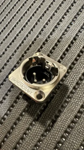 Conector painel XLR canon medusa Switchcraft