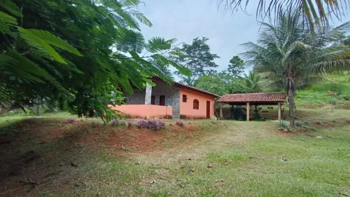 Ótimo sítio venda em São João Nepomuceno MG.