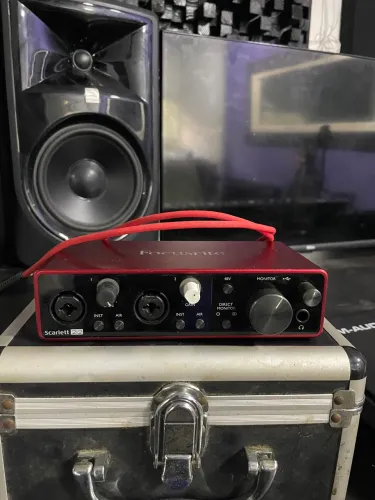 Focusrite 2i2 3ª geração