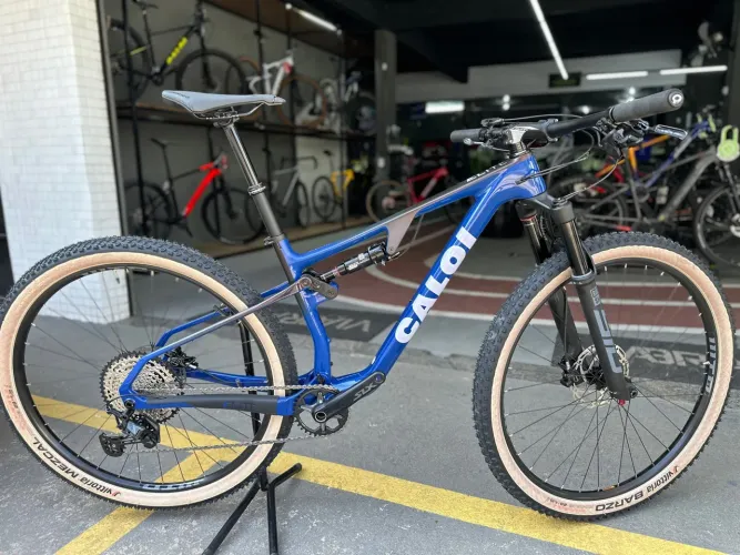 Caloi Elite 29 - Carbono - Full Suspension ( a vista)