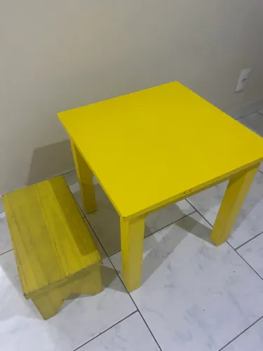 Conjunto de Mesinha de Madeira Maciça com Banco - Infantil