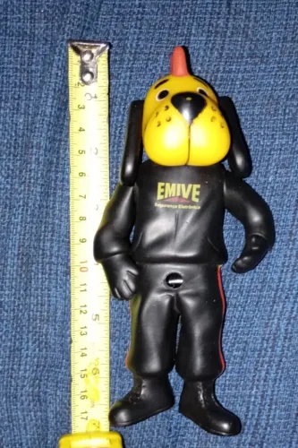 Boneco Mascote Emive Punk