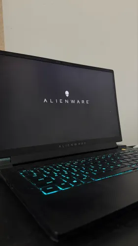Alienware m15 r6 RTX3070 Bem cuidado 