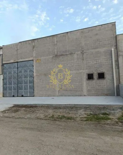 Galpão de 375m² para Locação por R$ 6.500,00 - Bananeiras, Araruama/RJ