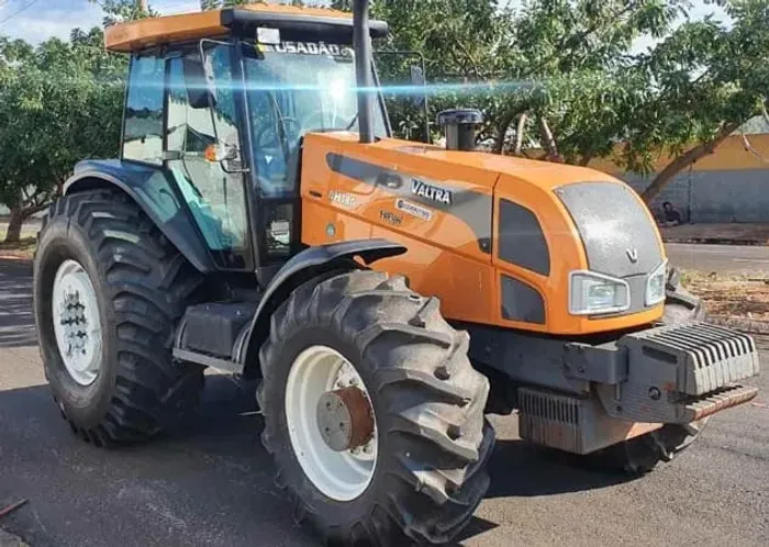 Trator Bh180 2015