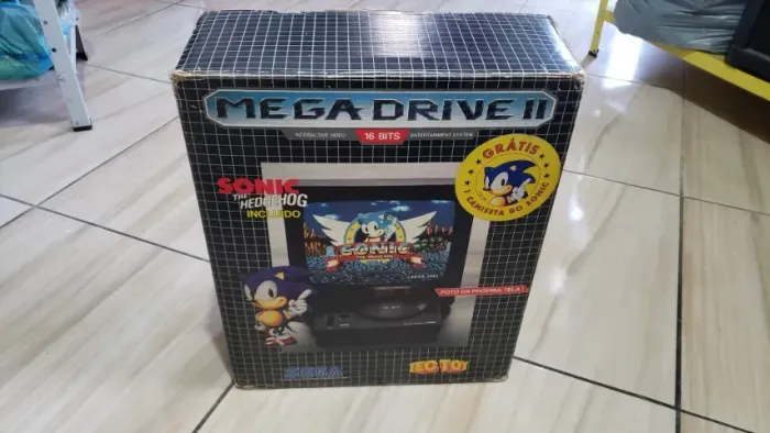 Mega Drive 2 Tectoy Somente A Caixa Sem O Berço. J77