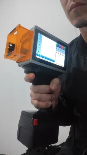 6000R ganhe dinheiro com o laser. Máquina boa pra lucrar no mínimo 200 reais por dia