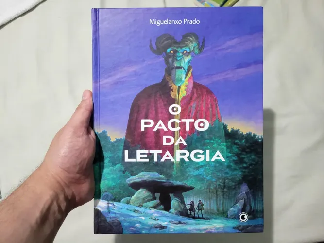 O Pacto da Letargia - HQ capa dura