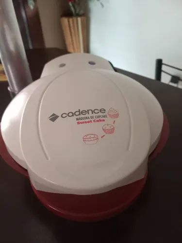 Maquina Para Cupcakes Cadence 
